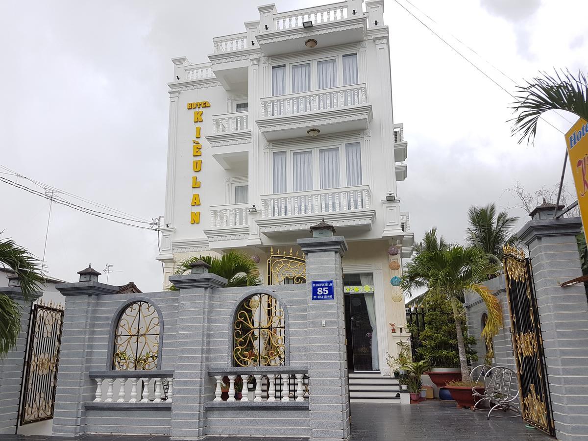 Kieu Lan Hotel Chau Doc Exterior photo