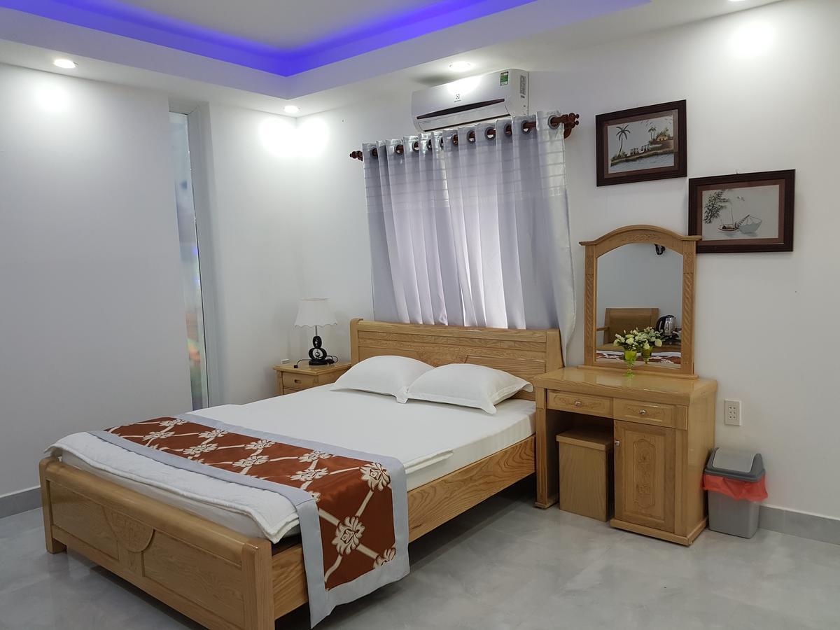 Kieu Lan Hotel Chau Doc Exterior photo